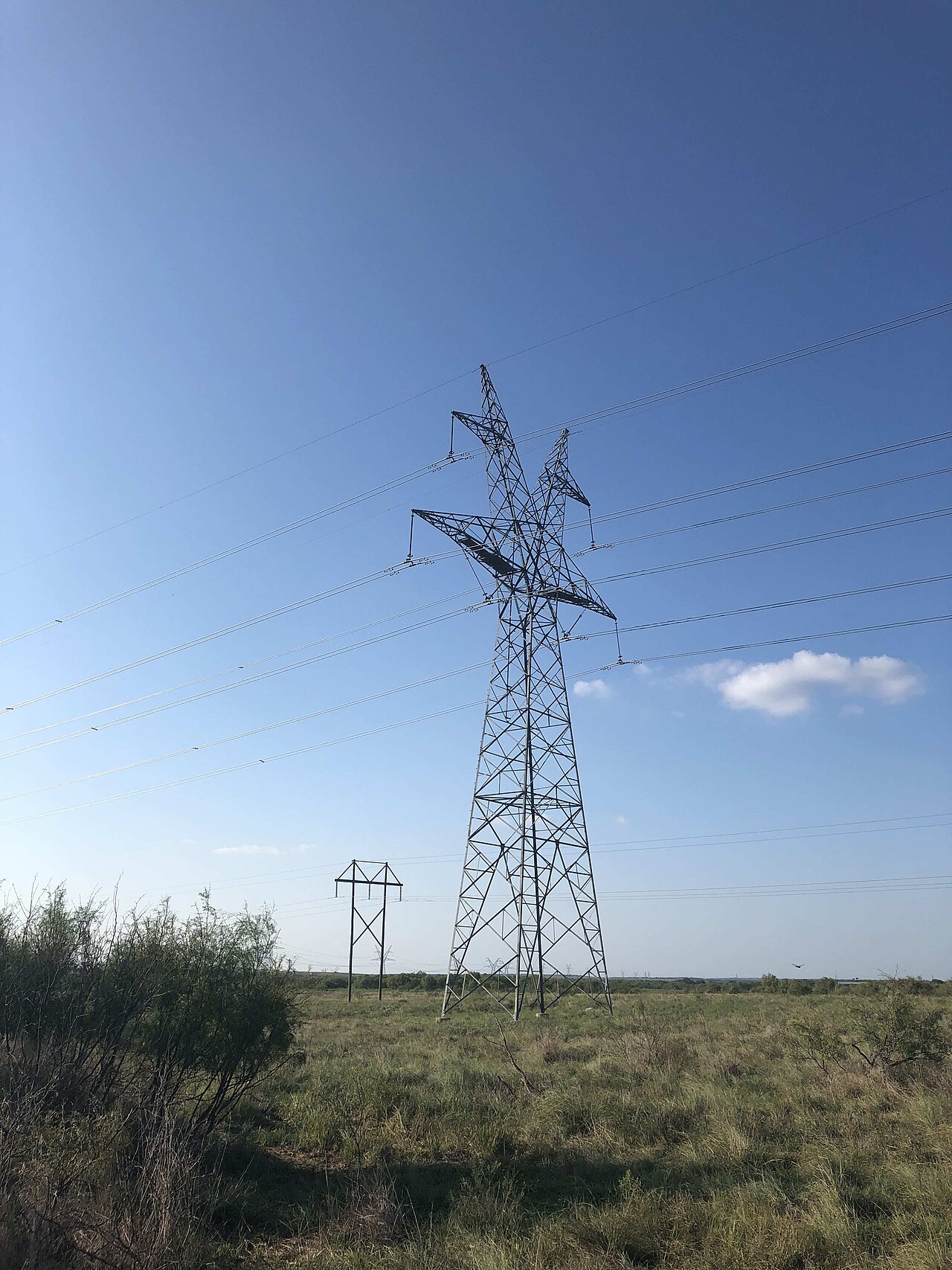 High-voltage transmission lines in North Texas, part of the ERCOT grid